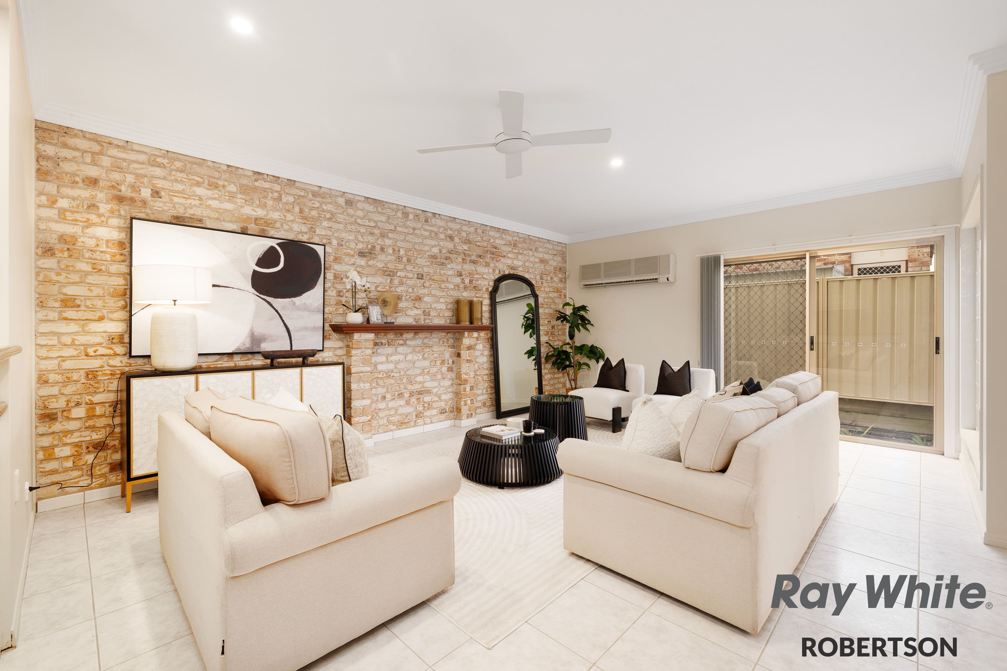 3 Fuchsia Place, Calamvale QLD 4116, Calamvale - Thumbnail 2