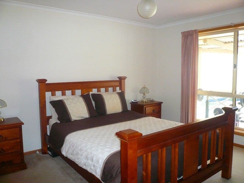 15 Craigie Street, Mango Hill, QLD, 4509, Mango Hill - Thumbnail 2