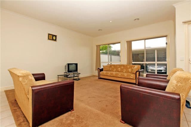 25      Grenville Terrace, ROXBURGH PARK VIC 3064, Roxburgh Park - Thumbnail 2