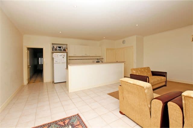 25      Grenville Terrace, ROXBURGH PARK VIC 3064, Roxburgh Park - Thumbnail 5