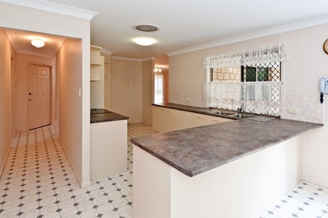 34 McGrath Lane, BOOVAL QLD 4304, Booval - Thumbnail 6