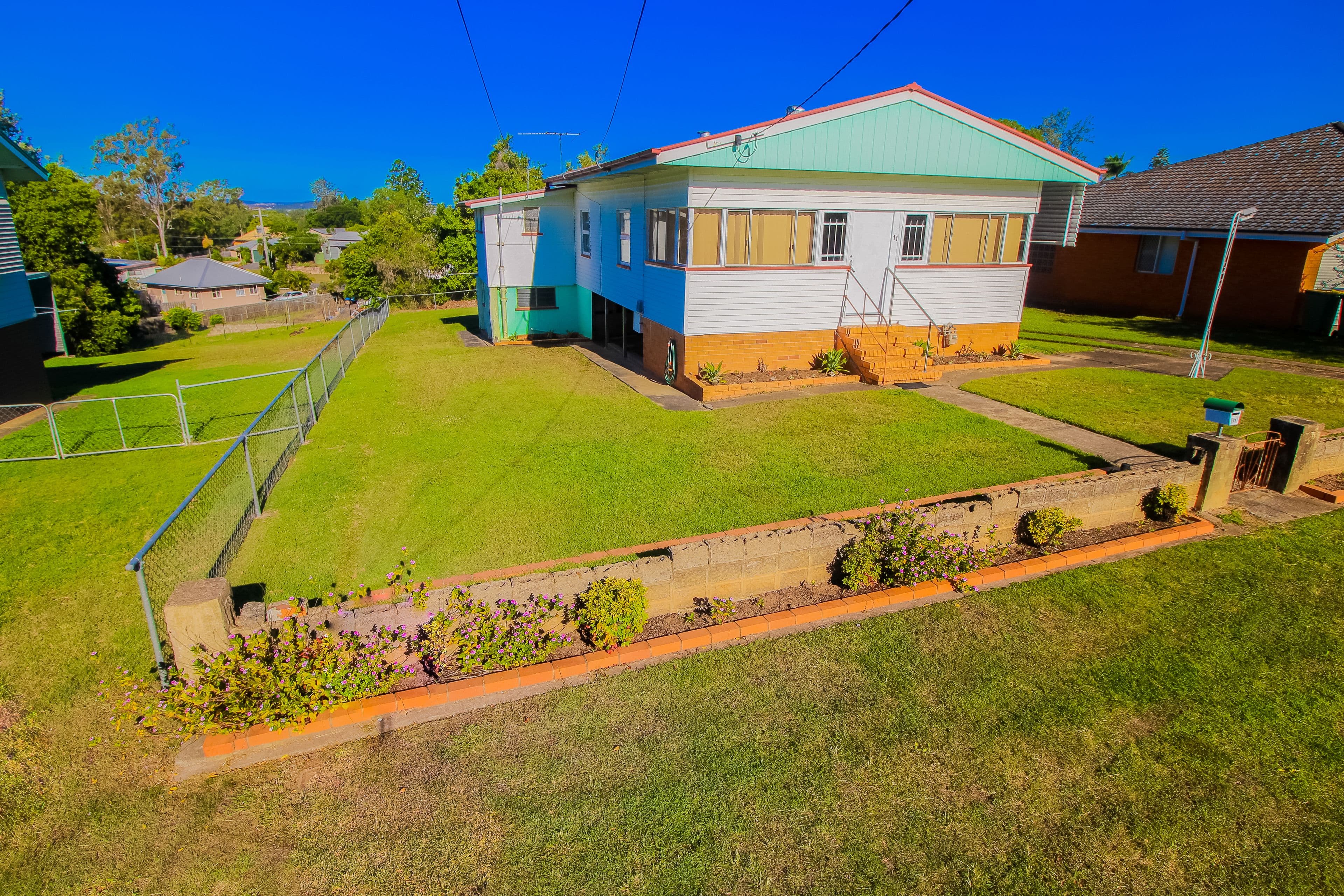 11 Albert Street, North Ipswich QLD 4305, North Ipswich - Image 1
