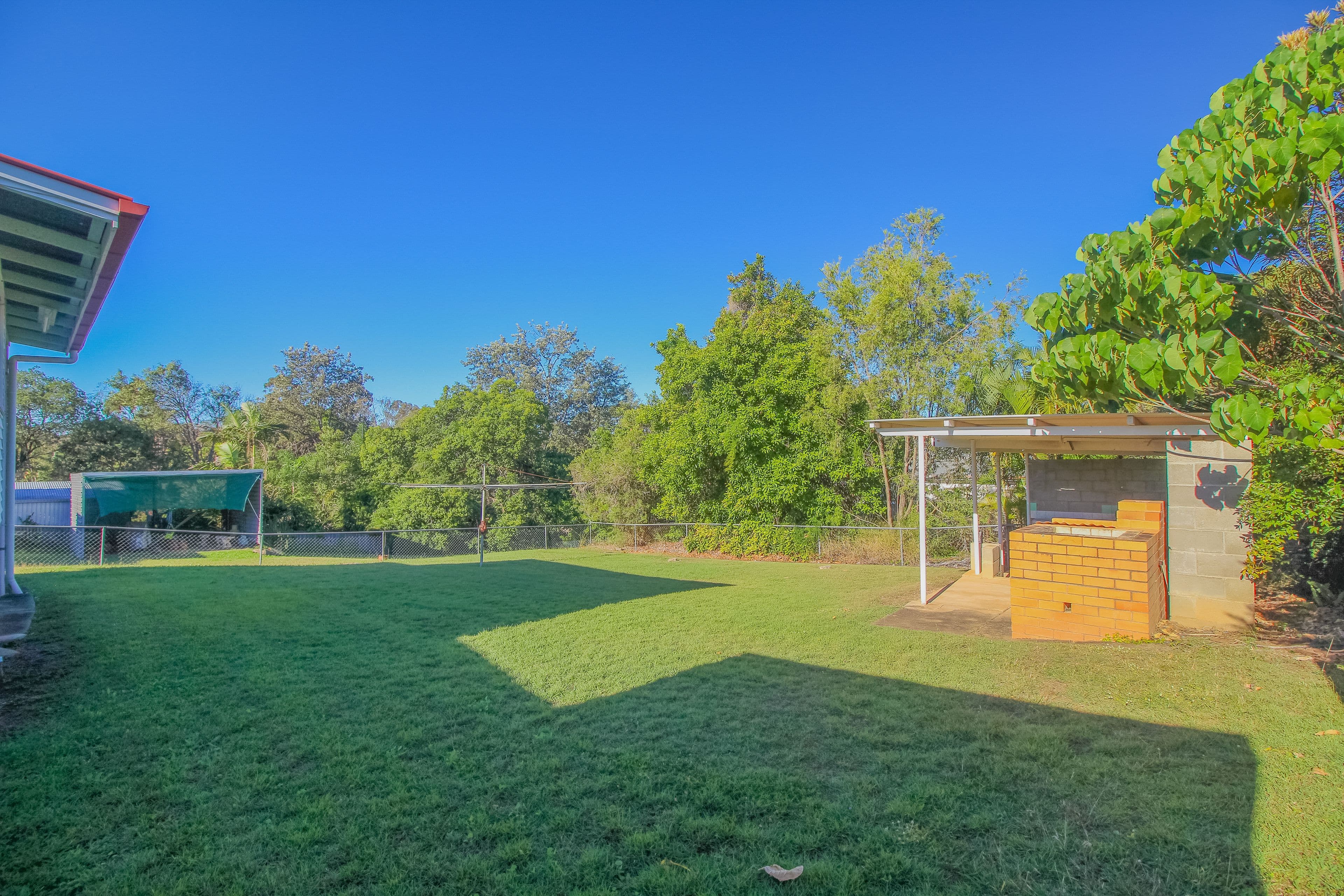 11 Albert Street, North Ipswich QLD 4305, North Ipswich - Thumbnail 2