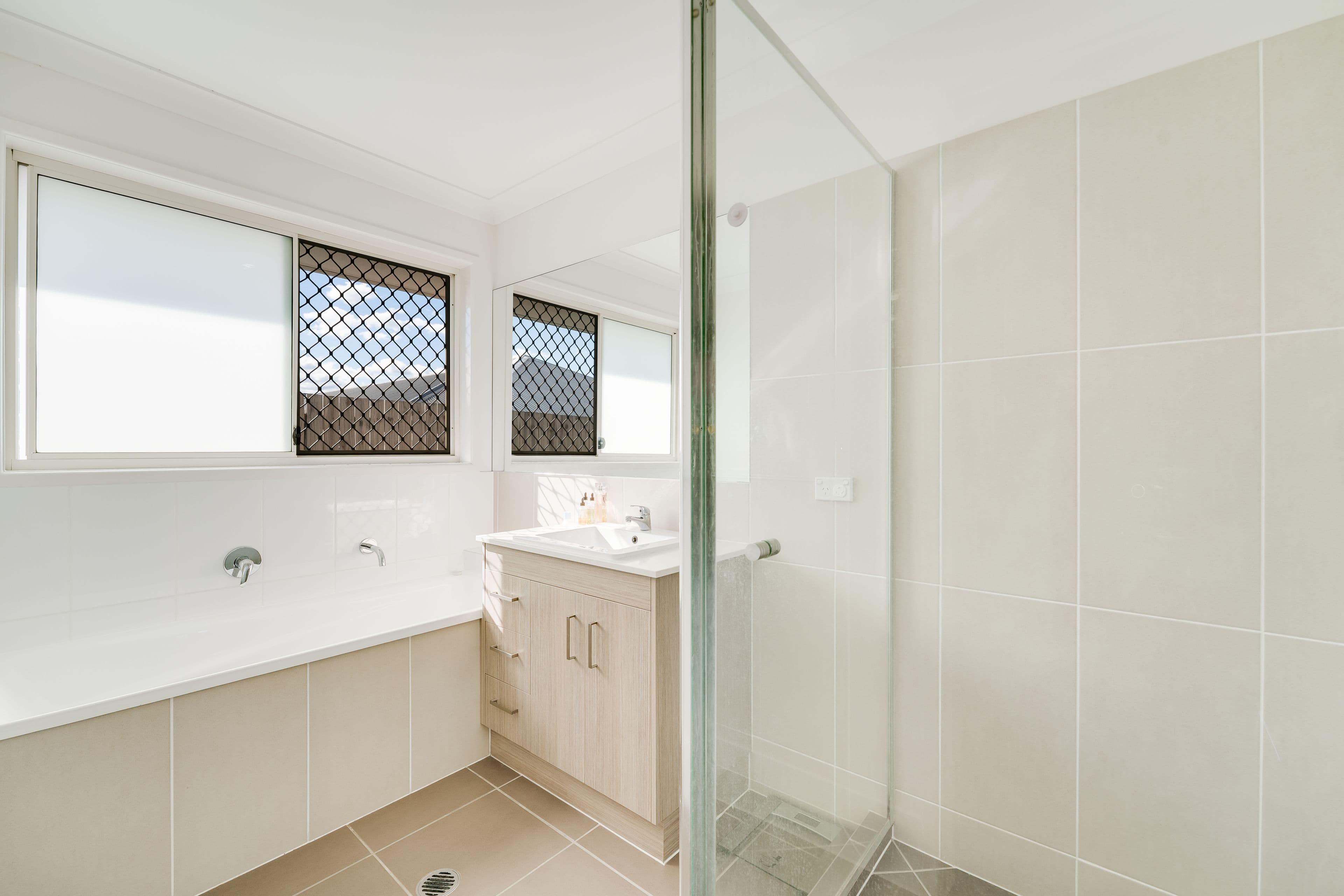 28 Bluestone Drive, Logan Reserve QLD 4133, Logan Reserve - Thumbnail 5
