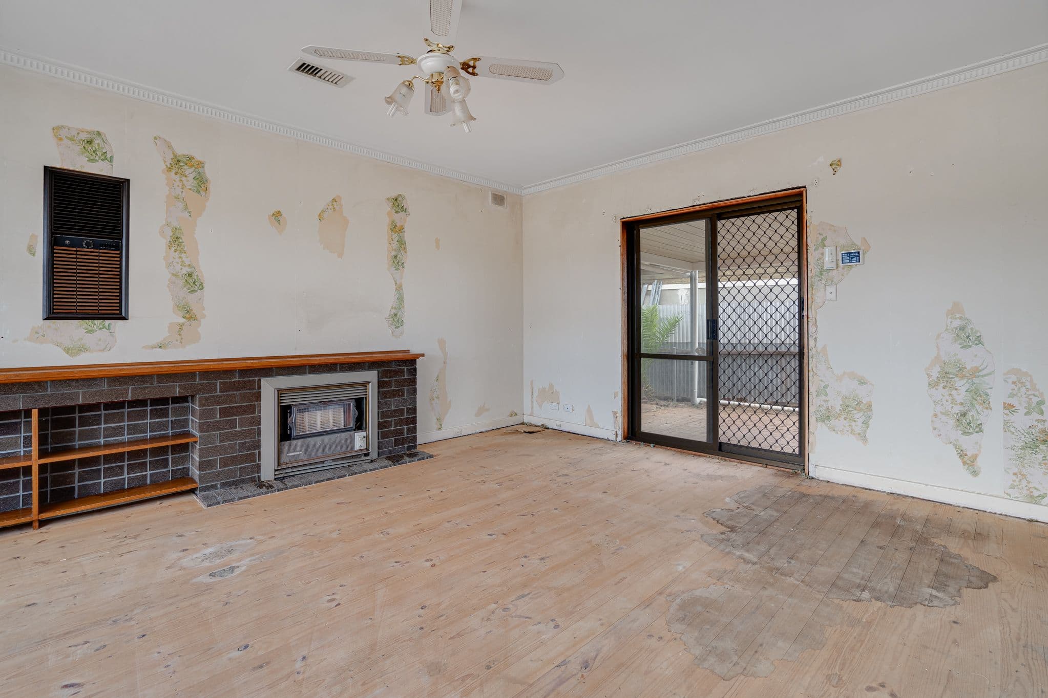 4 Lincoln Avenue, Parafield Gardens SA 5107, Parafield Gardens - Thumbnail 3