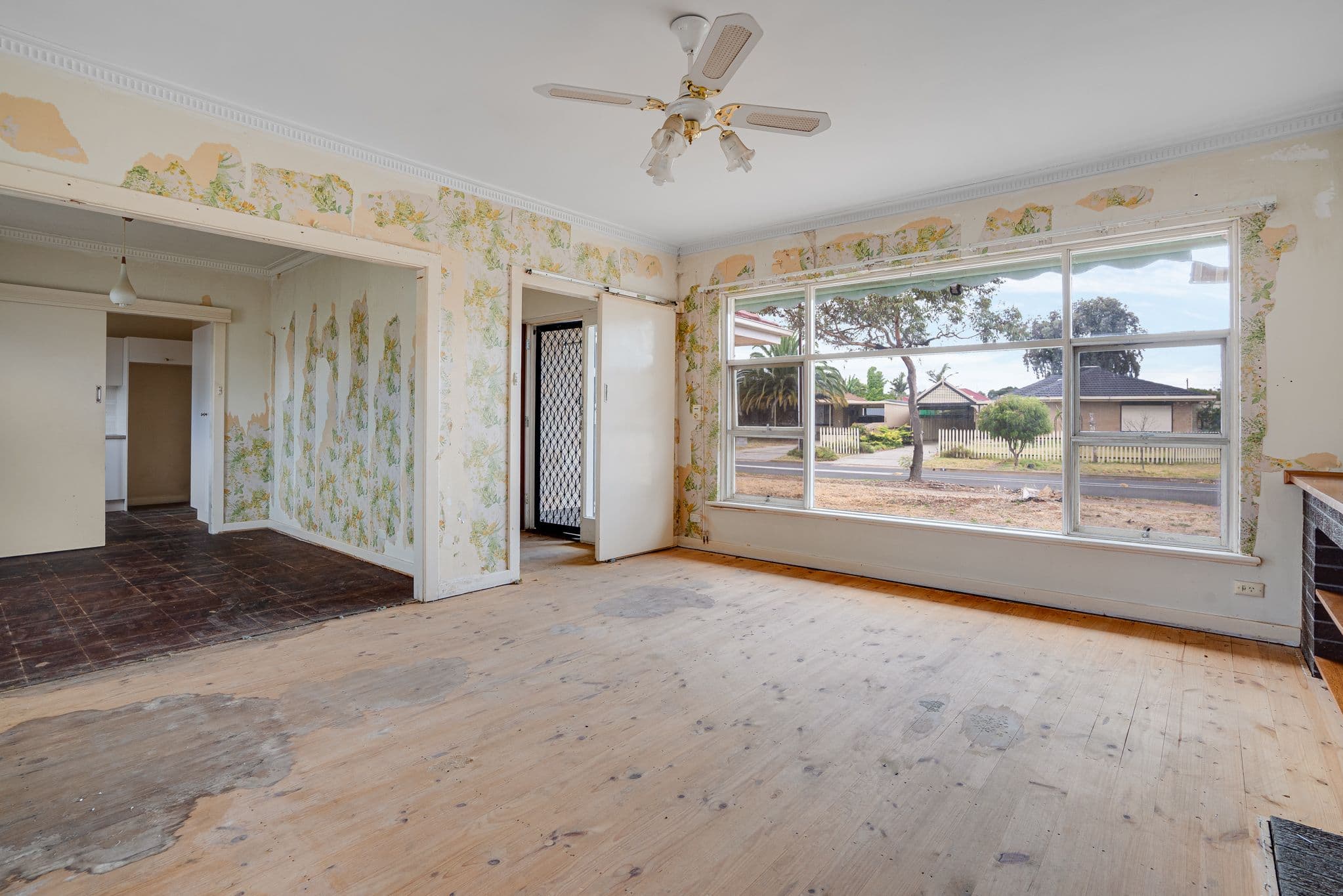 4 Lincoln Avenue, Parafield Gardens SA 5107, Parafield Gardens - Thumbnail 4