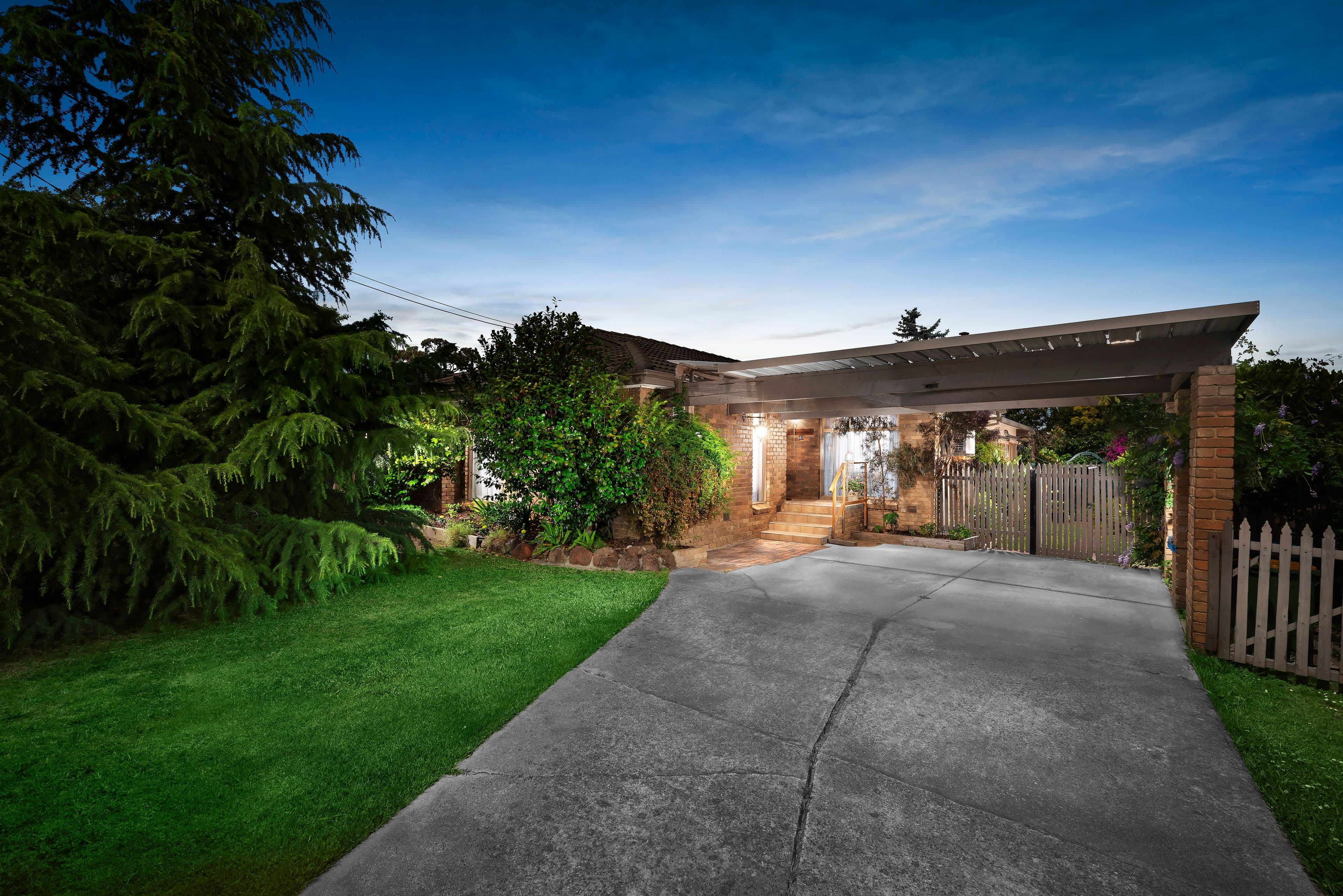 18 Dunbarton Drive, Wantirna VIC 3152, Wantirna - Image 1