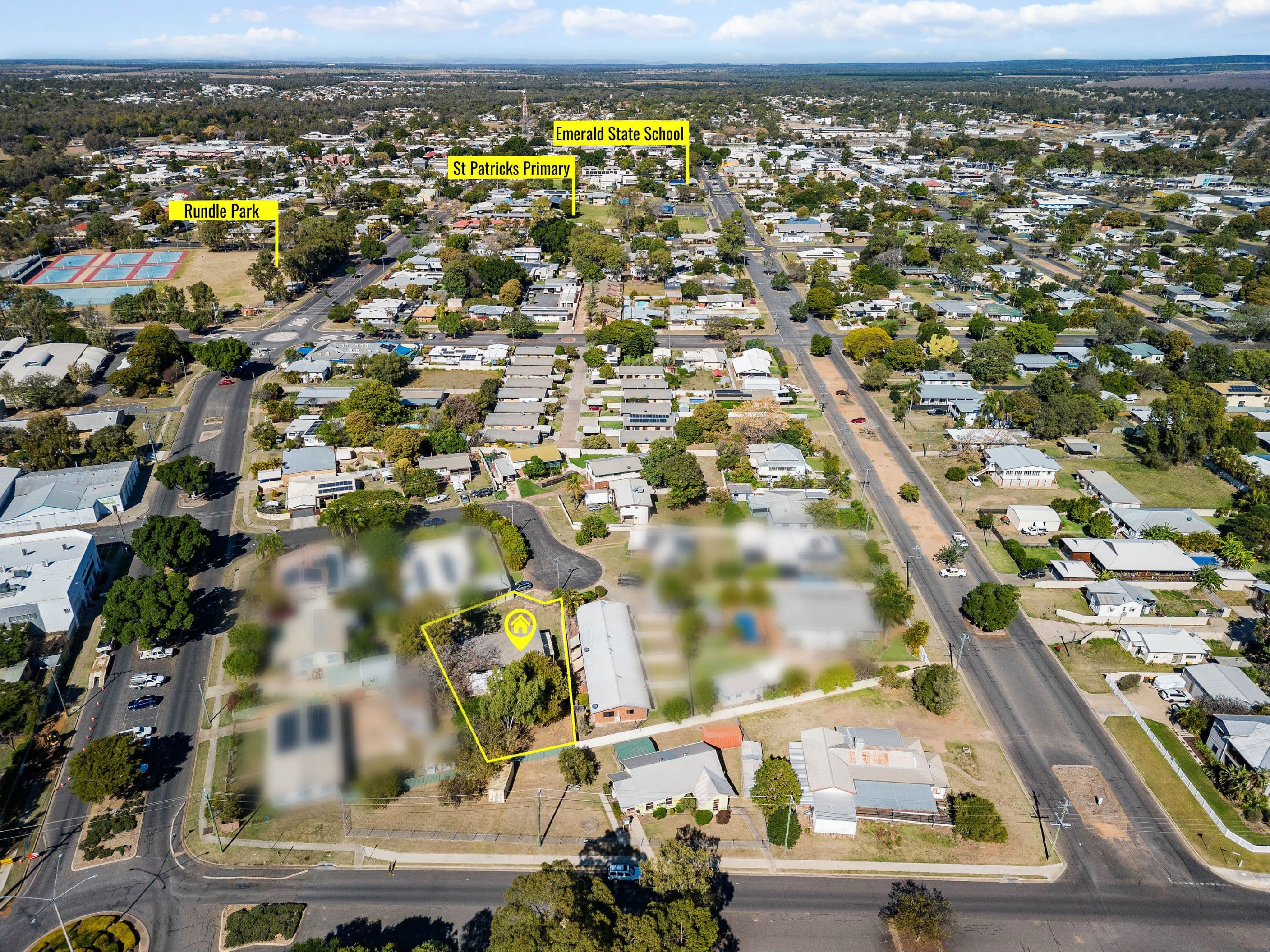 3 Gibson Grove, Emerald QLD 4720, Emerald - Thumbnail 2