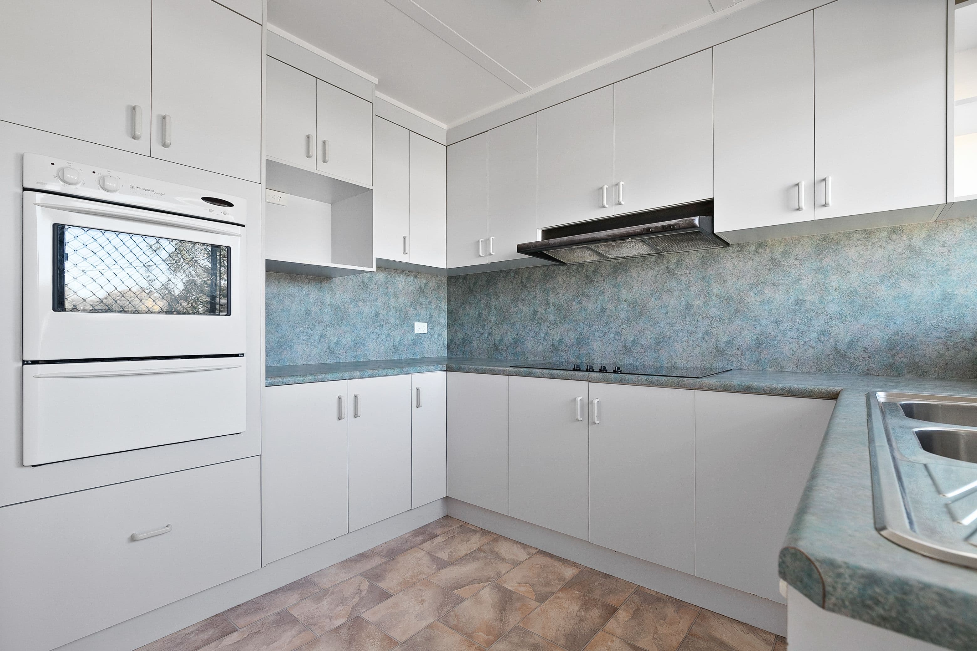 3 Gibson Grove, Emerald QLD 4720, Emerald - Thumbnail 6