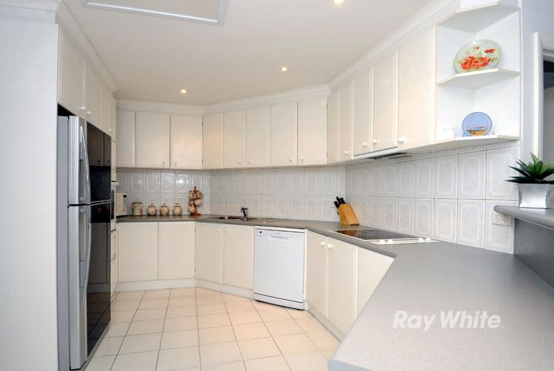 4 Haideh Place, WANTIRNA SOUTH VIC 3152, Wantirna South - Thumbnail 3