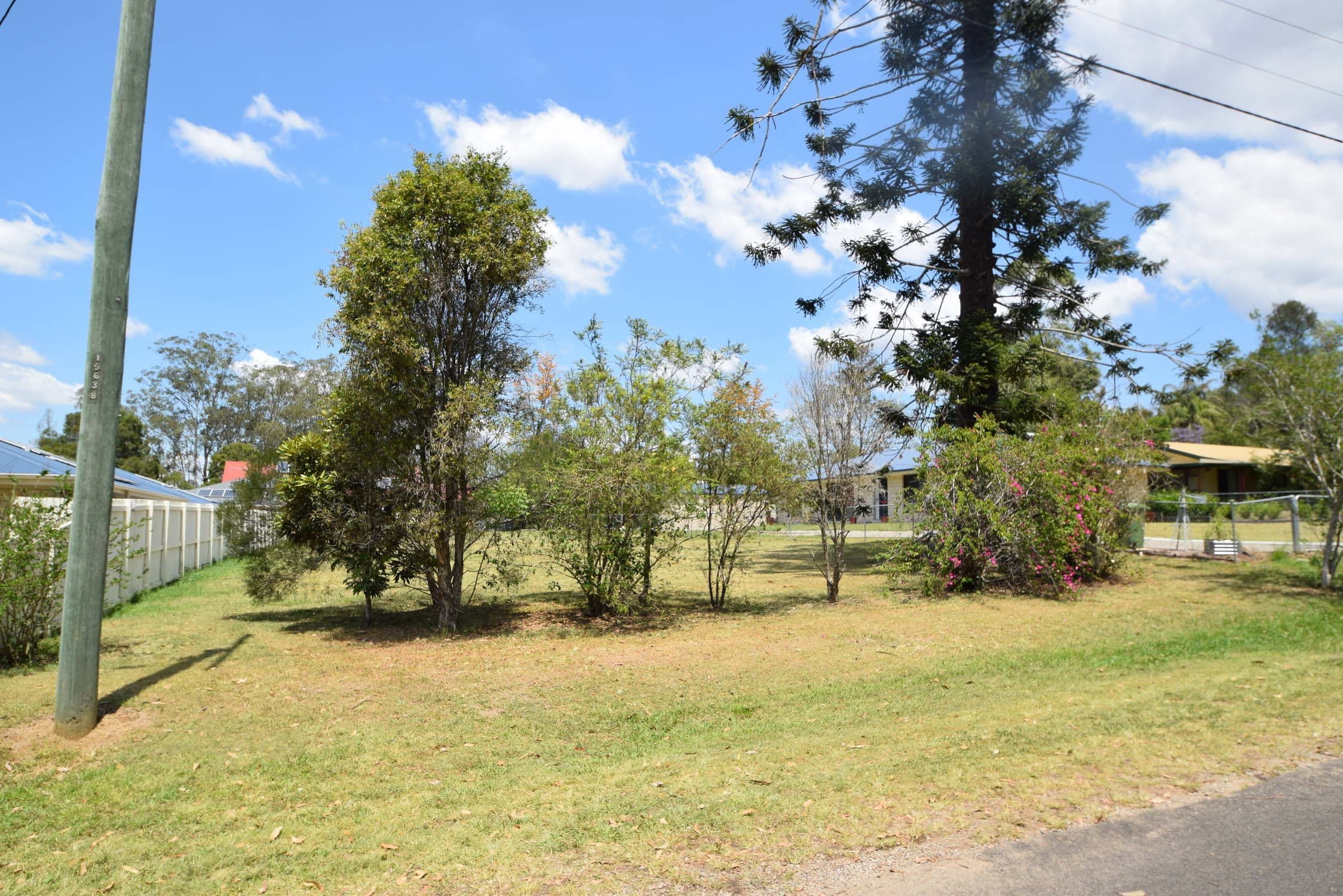 4 Elizabeth Street, Esk QLD 4312, Esk - Thumbnail 2