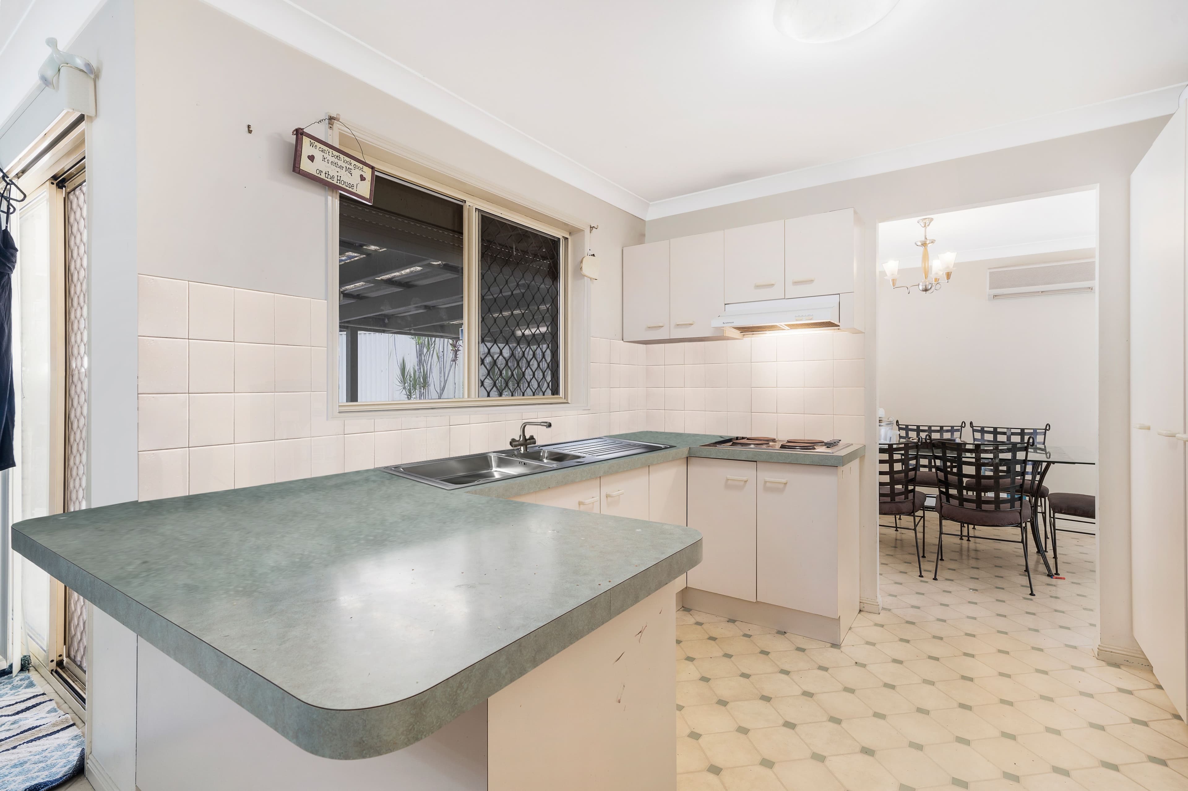 3 Rossmore Street, Heritage Park QLD 4118, Heritage Park - Thumbnail 4