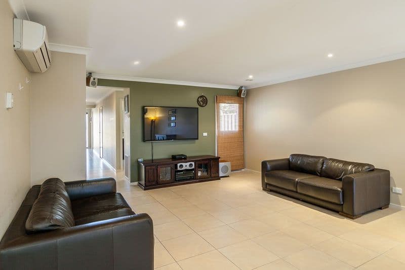 27 Shaftesbury Drive, EPPING VIC 3076, Epping - Thumbnail 4