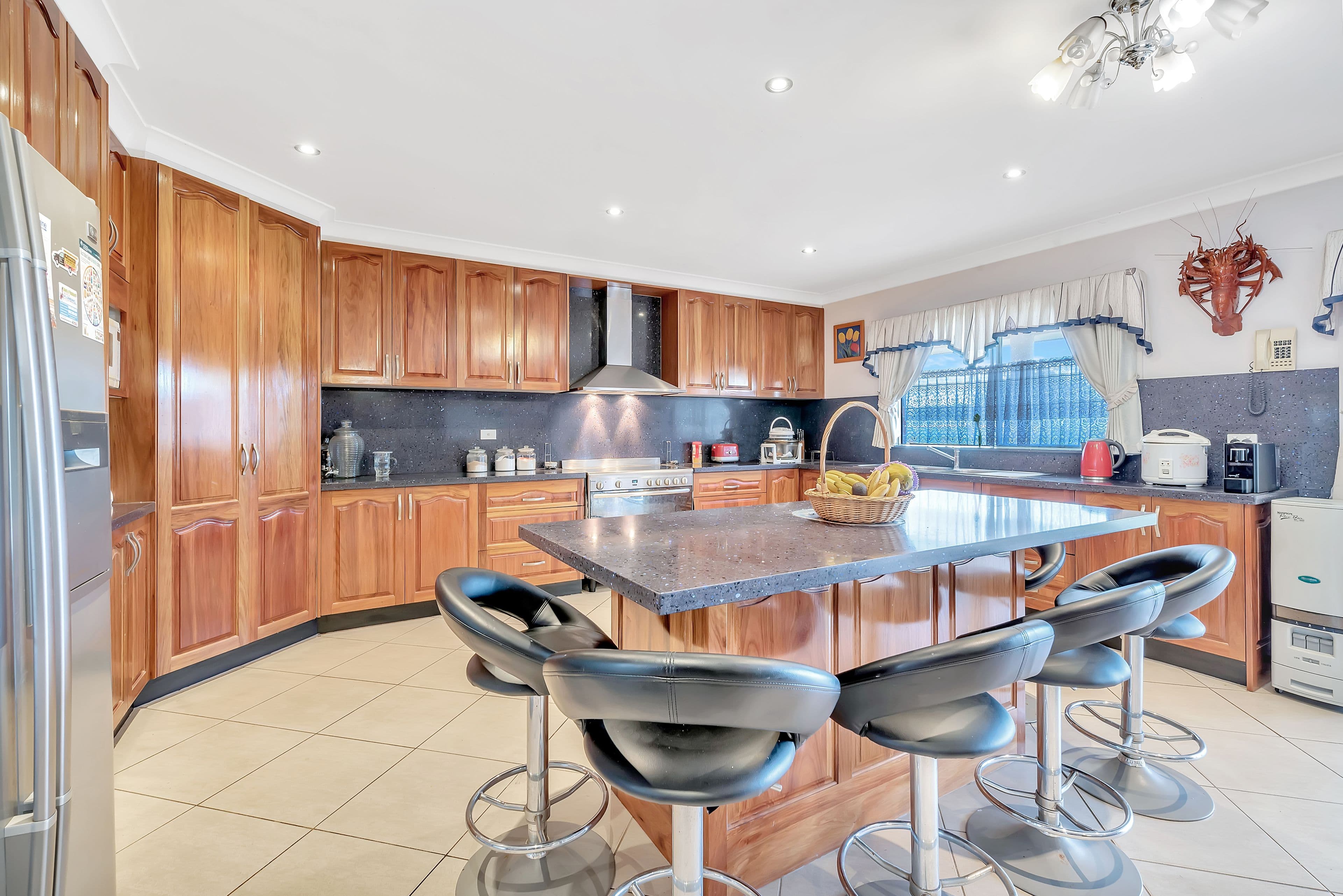 18 Hayman Avenue, Hinchinbrook - Thumbnail 4