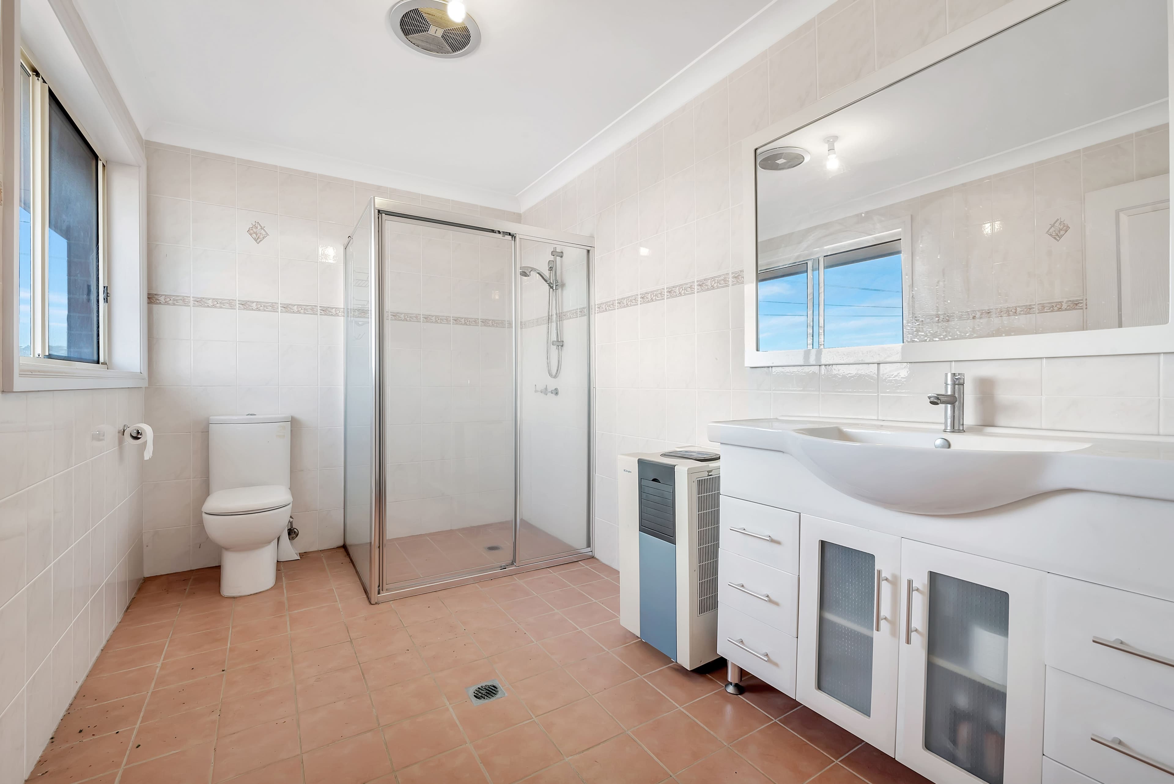 18 Hayman Avenue, Hinchinbrook - Thumbnail 7