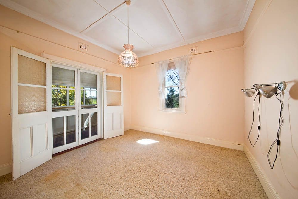 21 Thirroul Avenue, Blackheath - Thumbnail 7