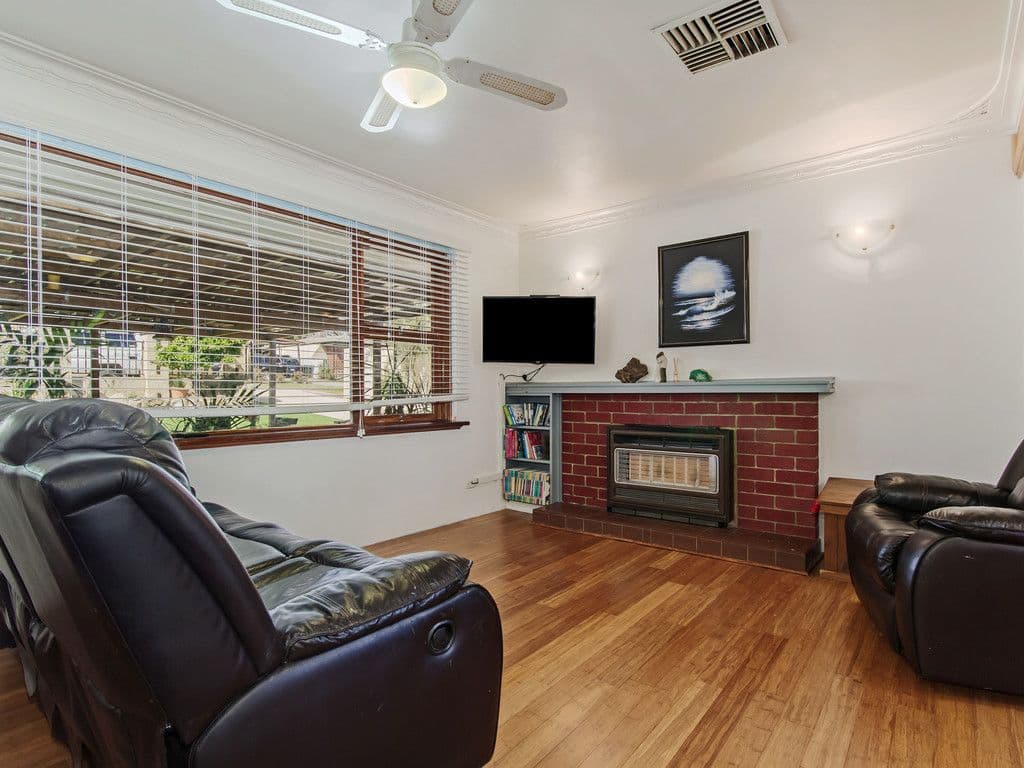 24 Inkpen Way, Orelia WA 6167, Orelia - Thumbnail 4