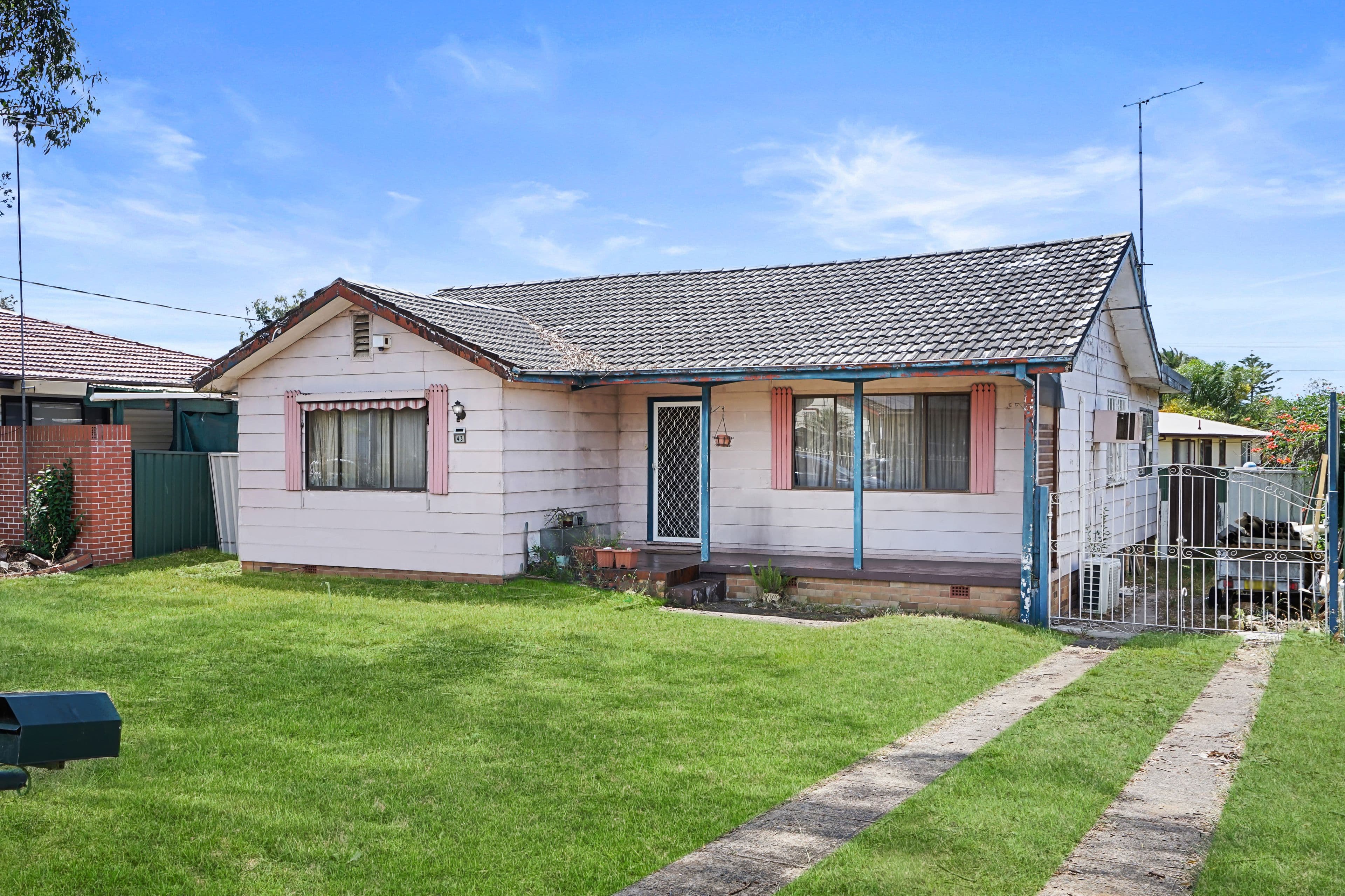 43 Tasman Avenue, Lethbridge Park NSW 2770, Lethbridge Park - Image 1