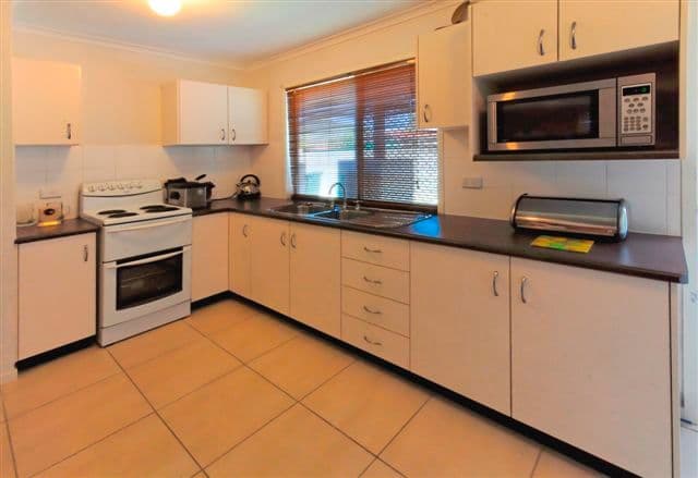 3 Stephanie Street, RASMUSSEN QLD 4815, Rasmussen - Thumbnail 2