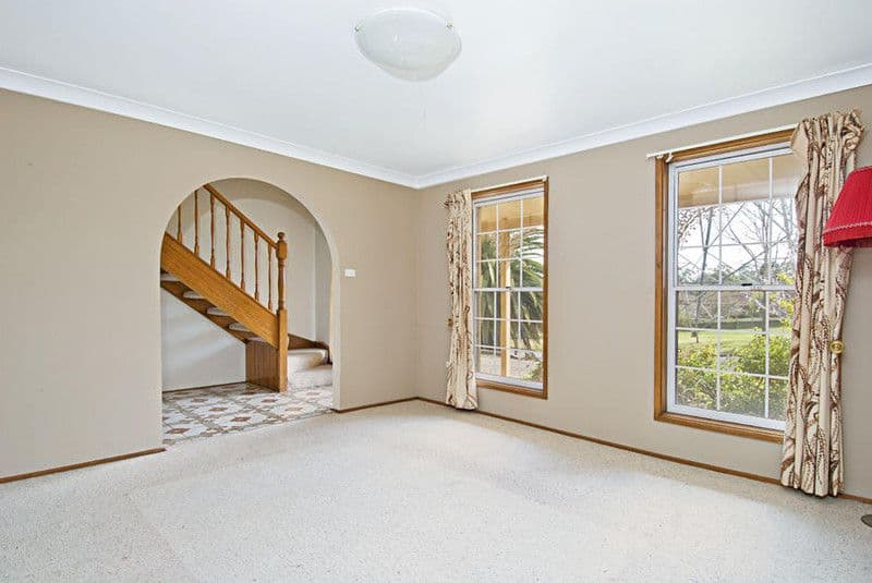 8 Autumn Leaf Grove, CHERRYBROOK NSW 2126, Cherrybrook - Thumbnail 2