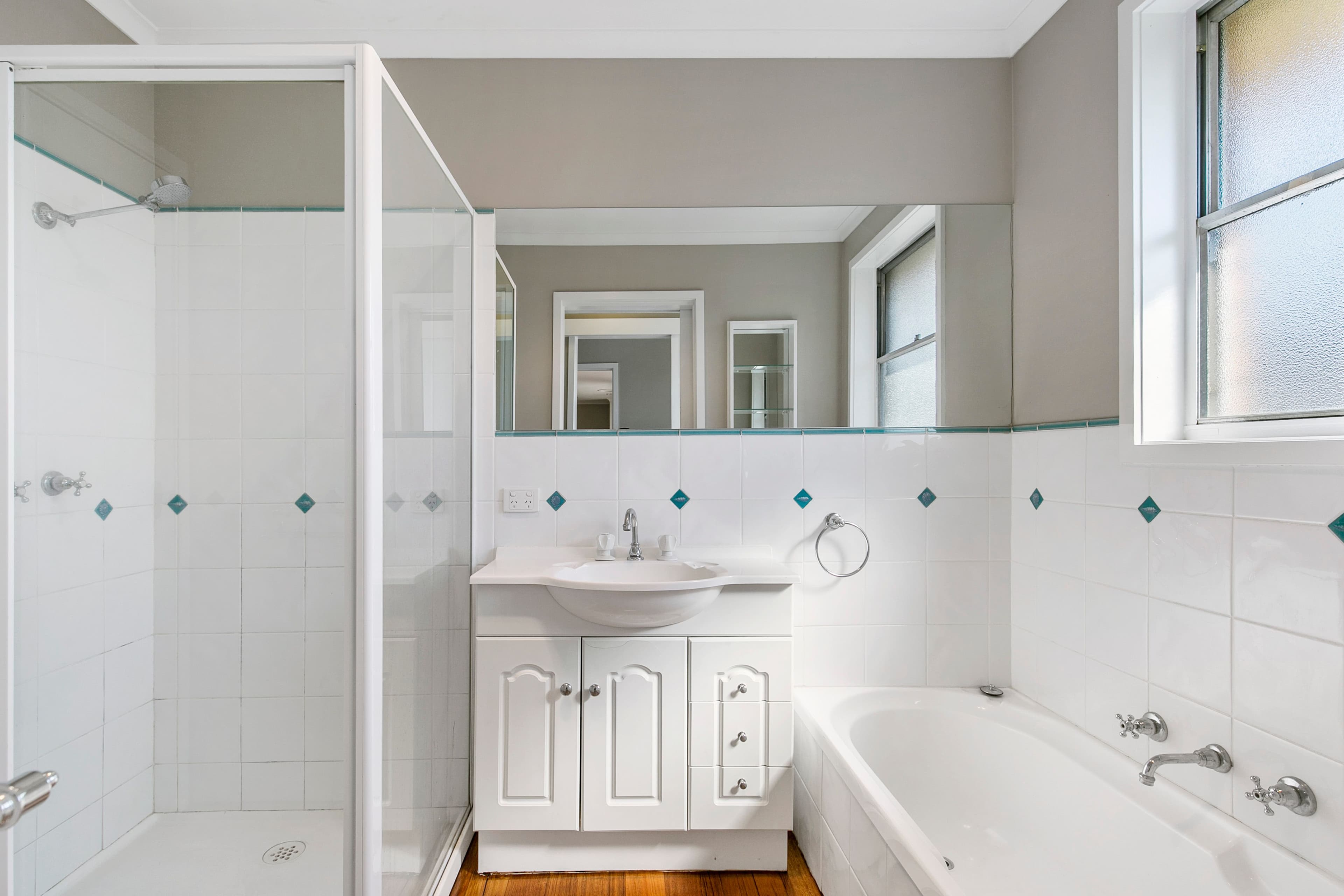29
                Dolphin
                Way
            
            
            
            bulgarra
            
            
            WA,
            6714, Bulgarra - Thumbnail 6