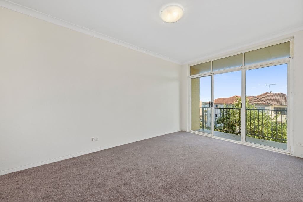 46-48 Ramsgate Avenue, Bondi Beach NSW 2026, Bondi Beach - Thumbnail 2