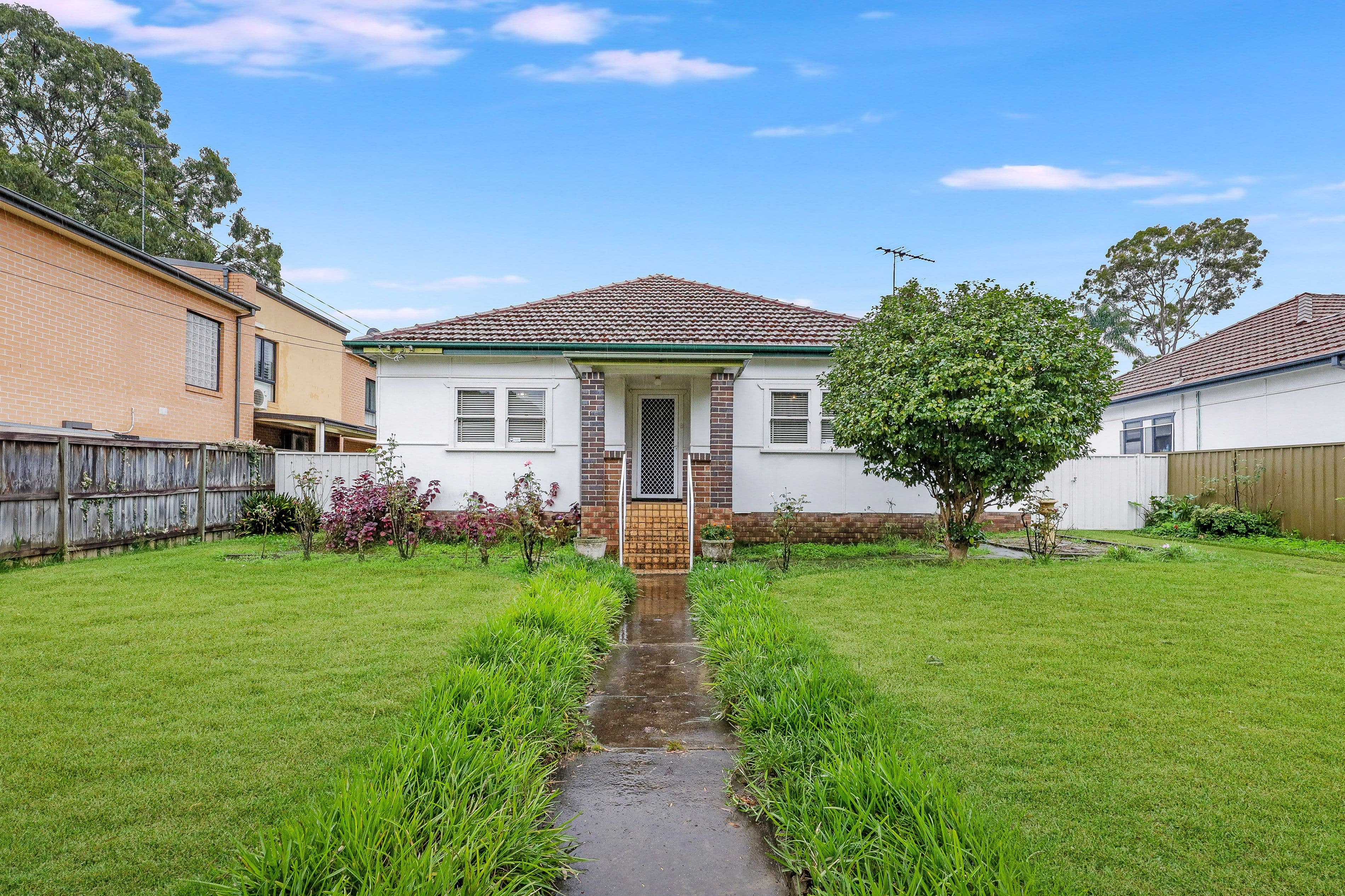 6 Haig Avenue, Georges Hall NSW 2198, Georges Hall - Thumbnail 3