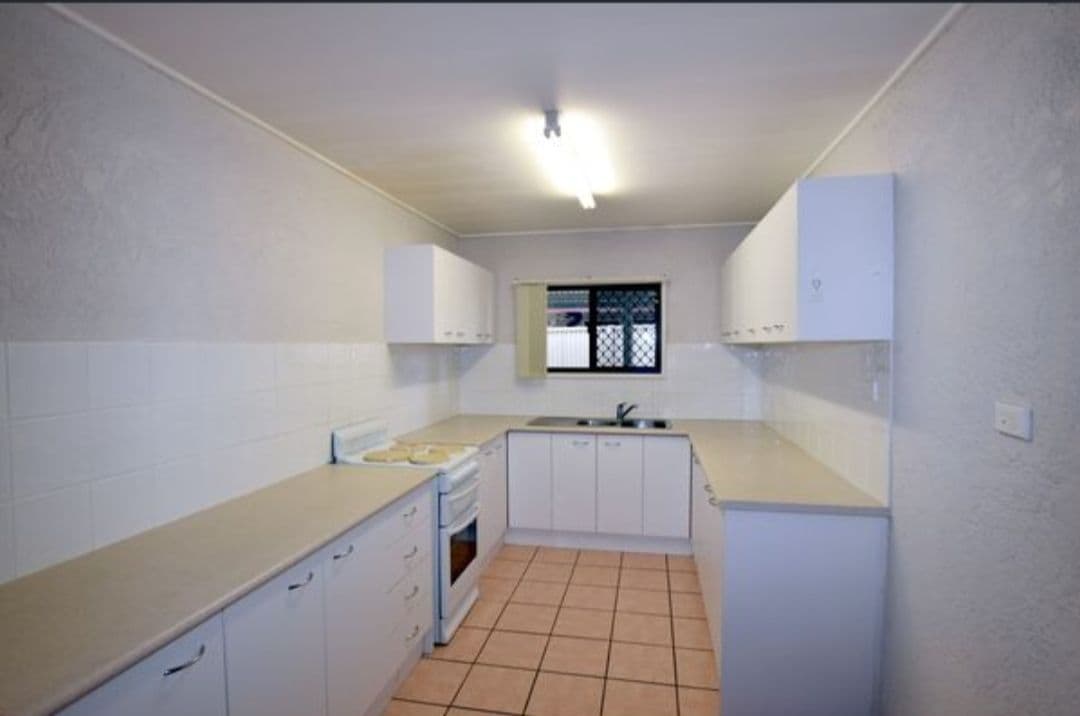 1 Smith Street, West Gladstone QLD 4680, West Gladstone - Thumbnail 4