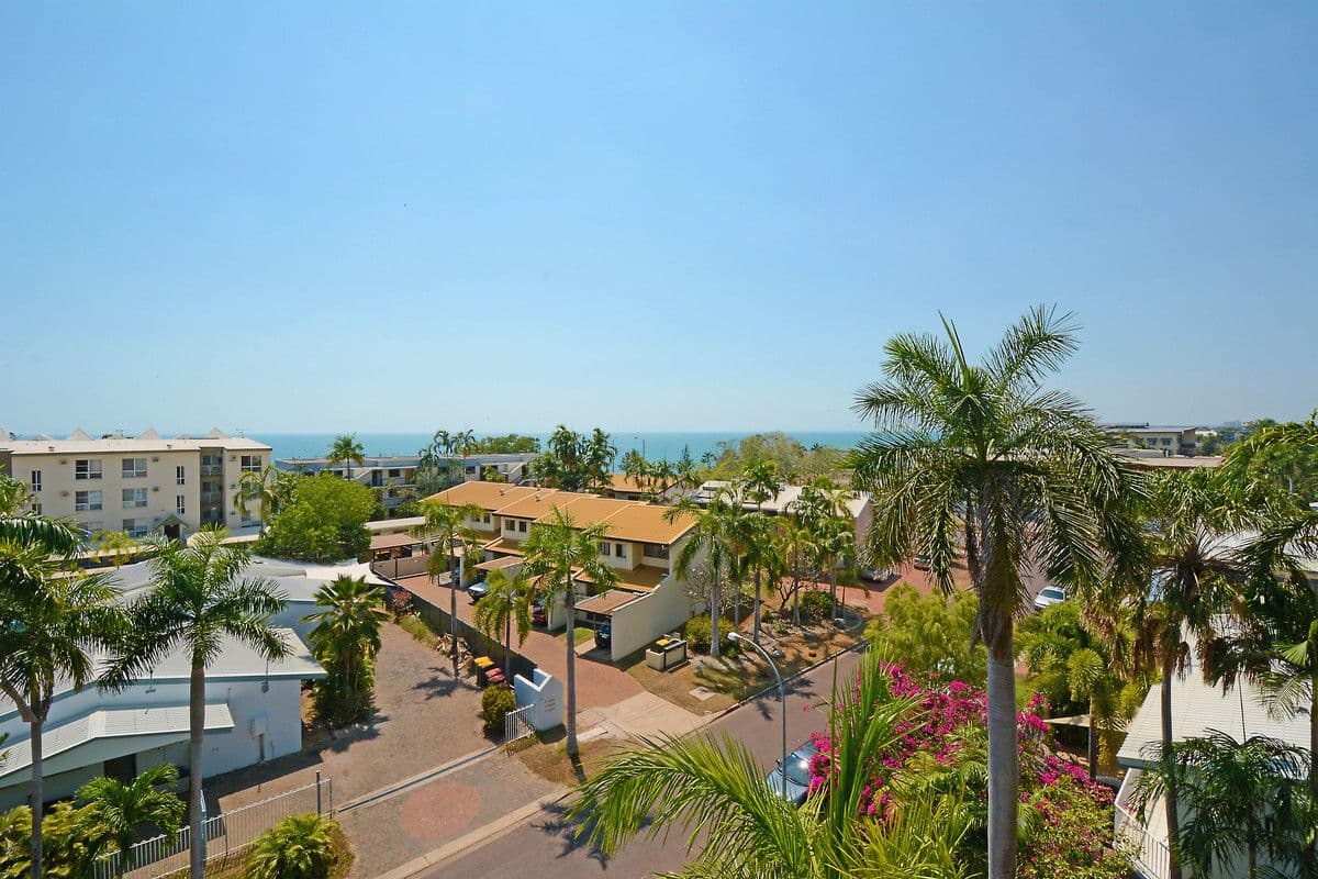 12 Poinciana Street, NIGHTCLIFF NT 0810, Nightcliff - Thumbnail 3