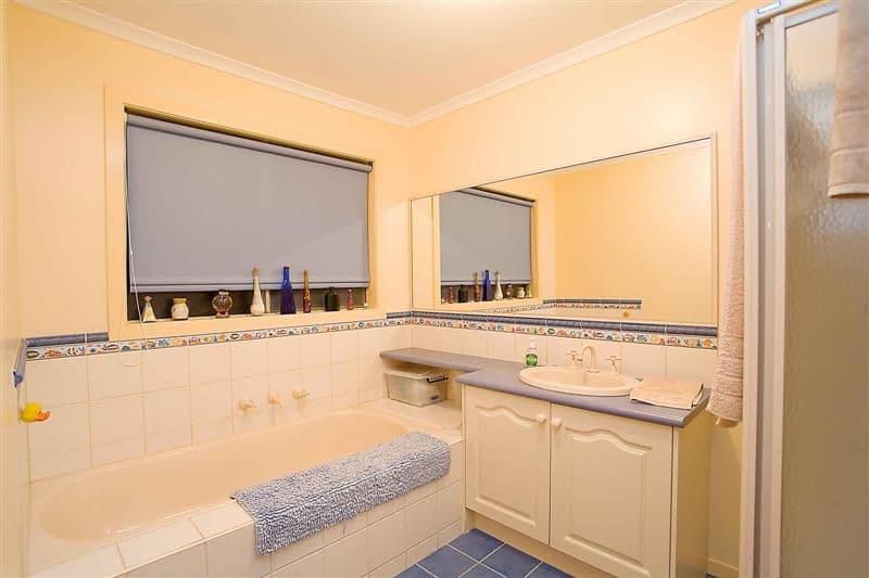 9 Rising Court, HILLSIDE VIC 3037, Hillside - Thumbnail 2