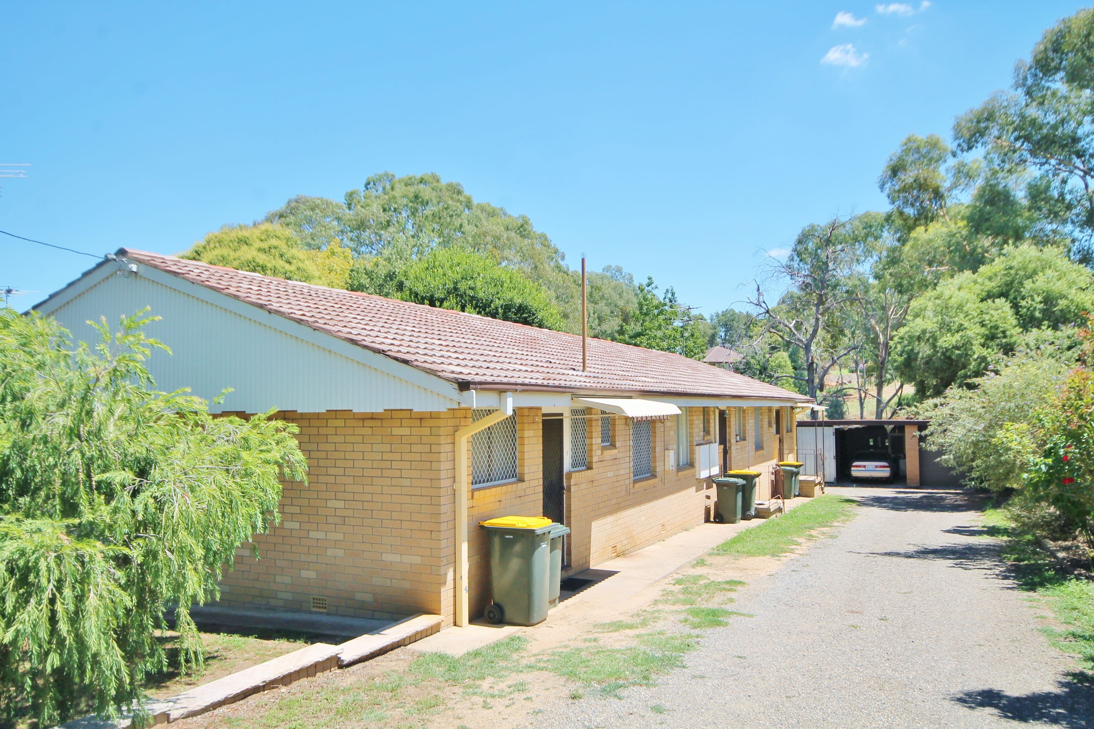 16 Blackett Avenue, Young - Image 1