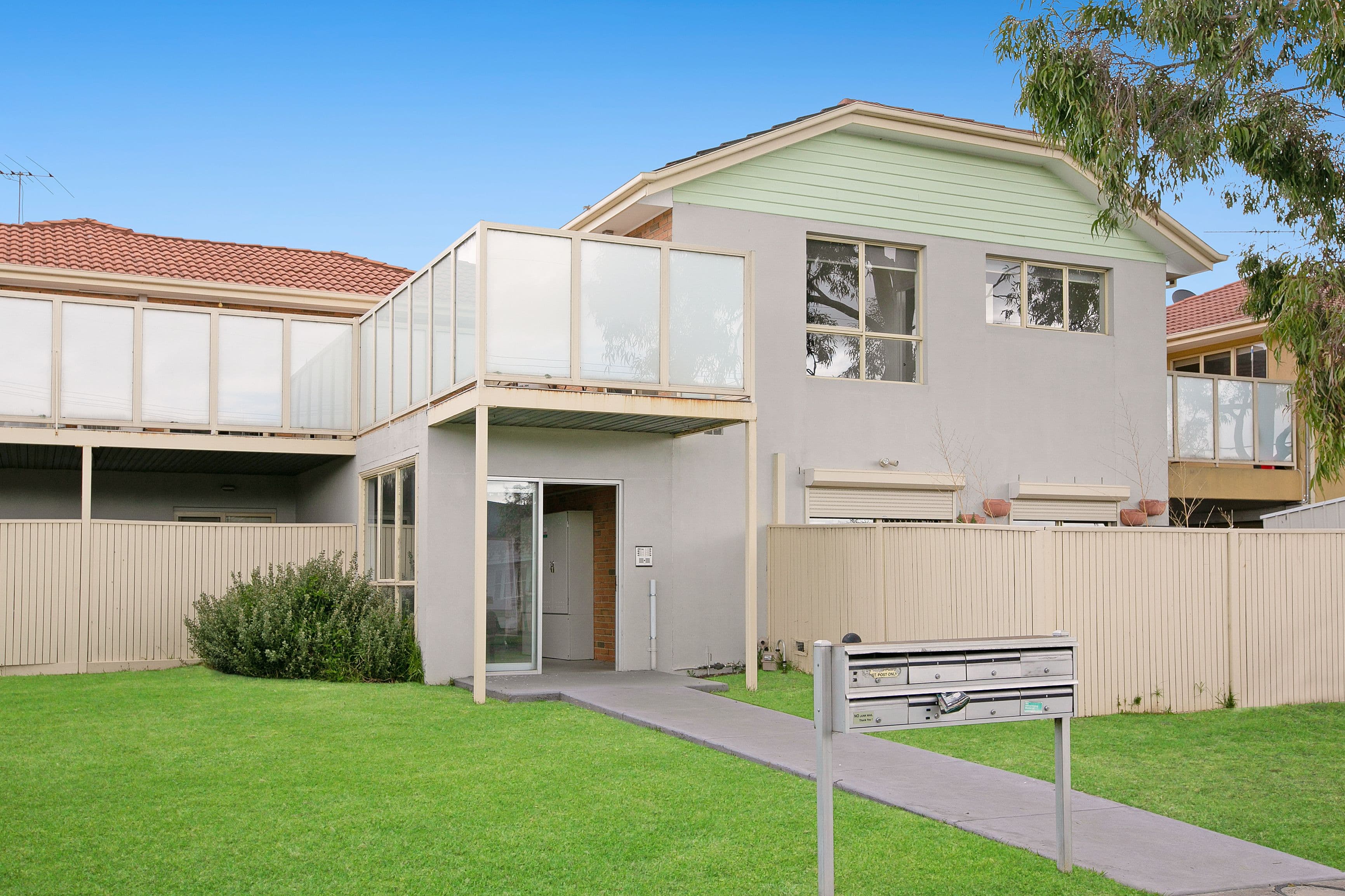 31 Kenilworth Street, Reservoir VIC 3073, Reservoir - Image 1