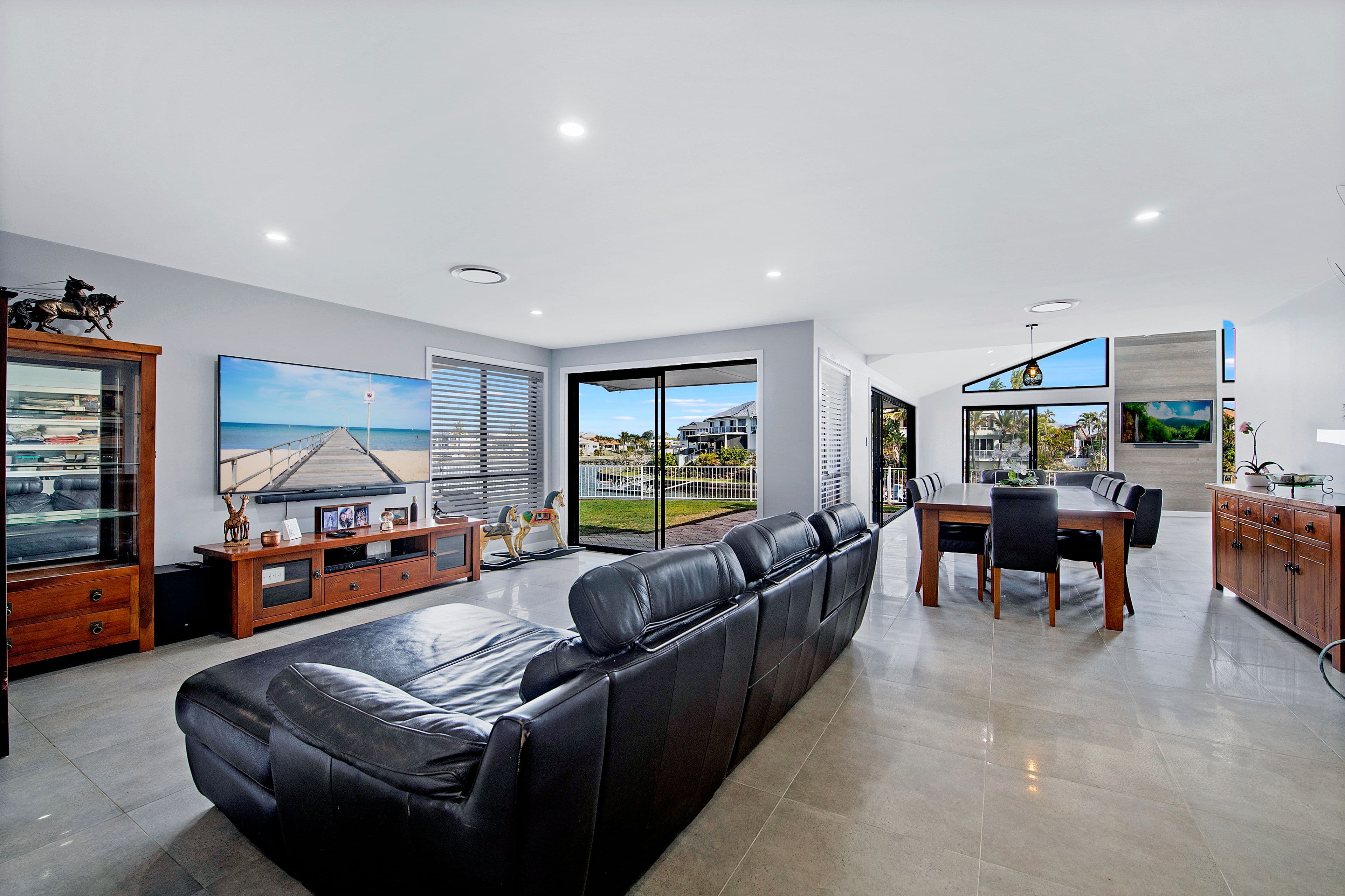 15 Bernardino Court, Mermaid Waters QLD 4218, Mermaid Waters - Thumbnail 7