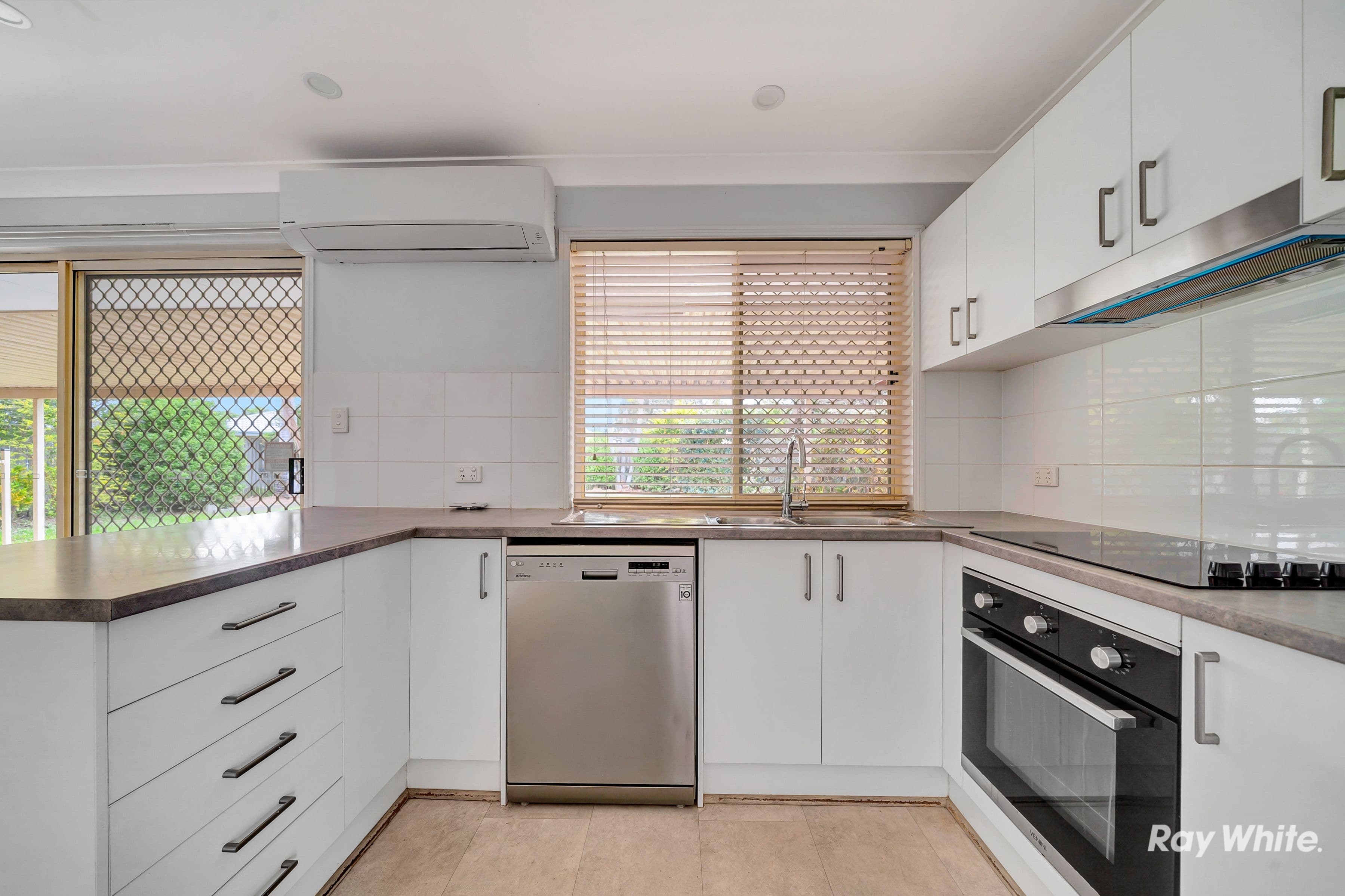 124 First Avenue, Marsden QLD 4132, Marsden - Thumbnail 5