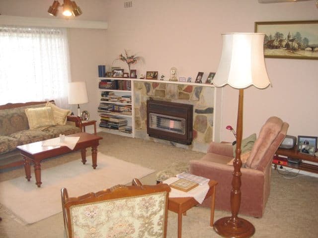 2  Garden Street, RINGWOOD VIC 3134, Ringwood - Thumbnail 2
