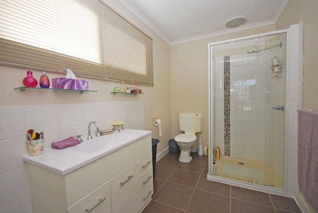 138 Mansfield Avenue, MOUNT CLEAR VIC 3350, Mount Clear - Thumbnail 5