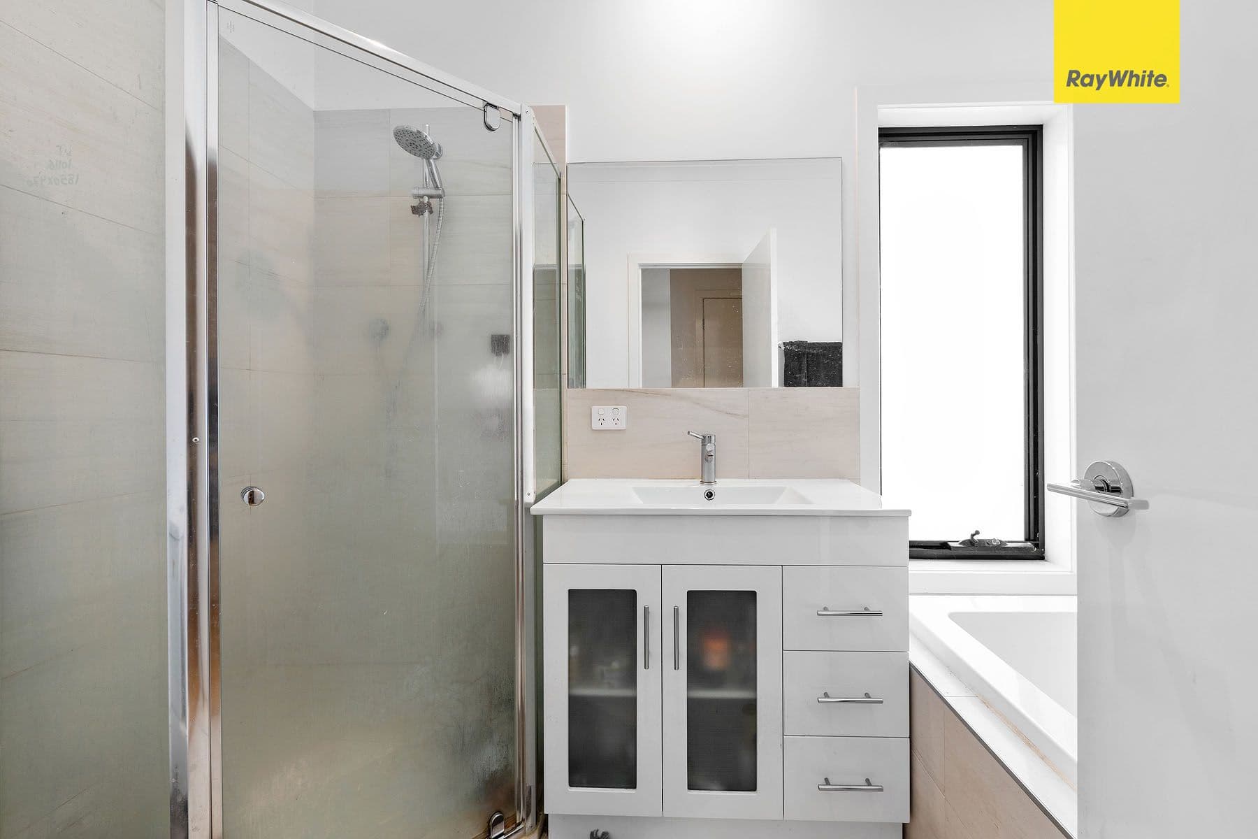 107 Warwick Road, Sunshine North VIC 3020, Sunshine North - Thumbnail 5