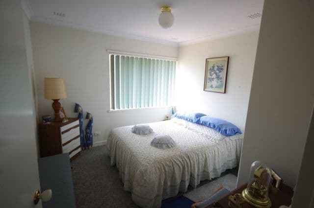 4b Casserley Avenue, GIRRAWHEEN WA 6064, Girrawheen - Thumbnail 5