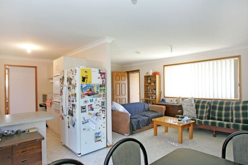 30 Gavin Way, LAKE HAVEN NSW 2263, Lake Haven - Thumbnail 4