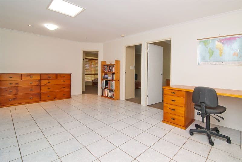 1 Parkana Court, ROCHEDALE SOUTH QLD 4123, Rochedale South - Thumbnail 6
