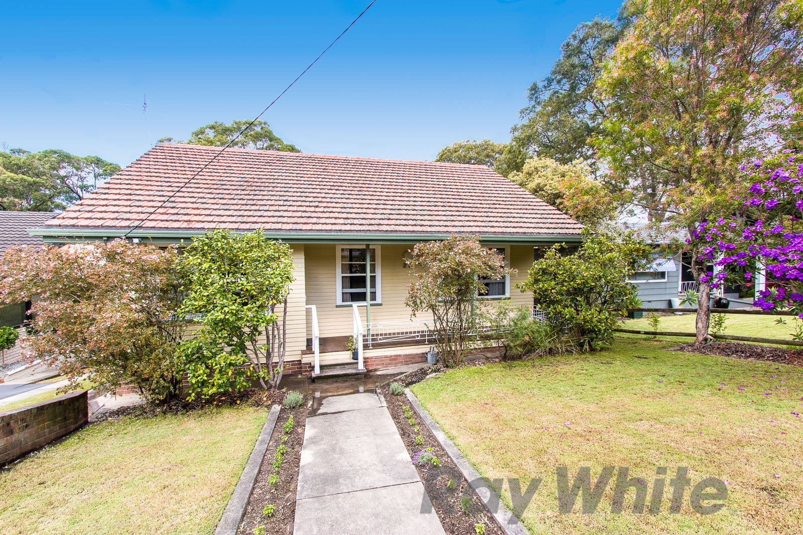 27 Lookout Road, New Lambton Heights - Image 1