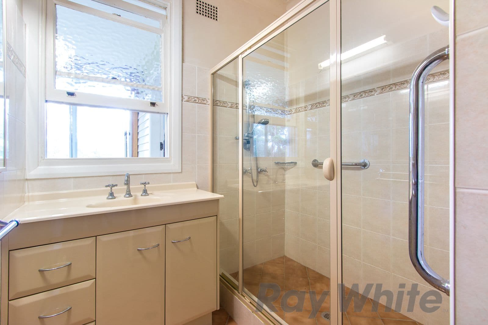 27 Lookout Road, New Lambton Heights - Thumbnail 6