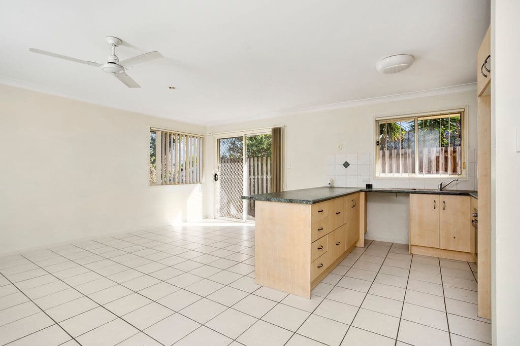8 Miro Place, Nerang QLD 4211, Nerang - Thumbnail 2