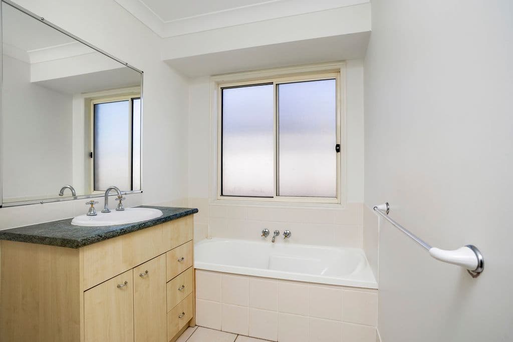 8 Miro Place, Nerang QLD 4211, Nerang - Thumbnail 8