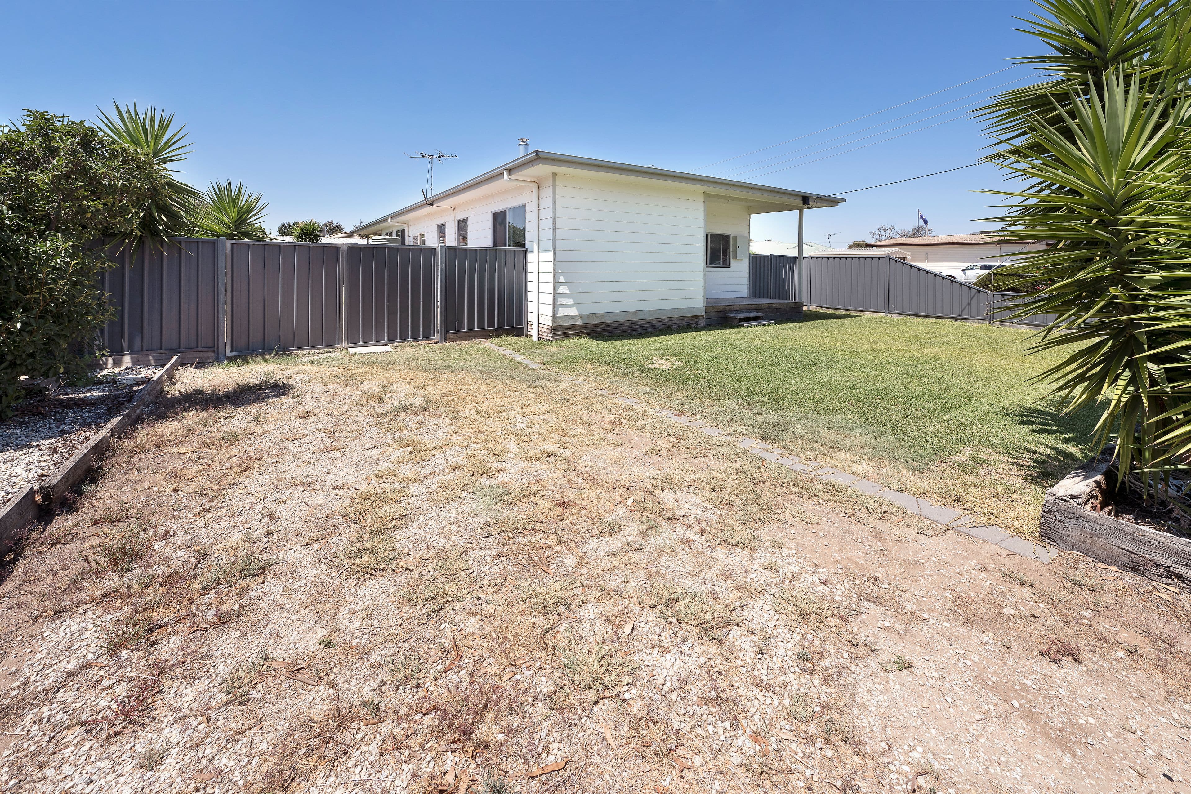 105 Murlong Street, Swan Hill VIC 3585, Swan Hill - Thumbnail 2
