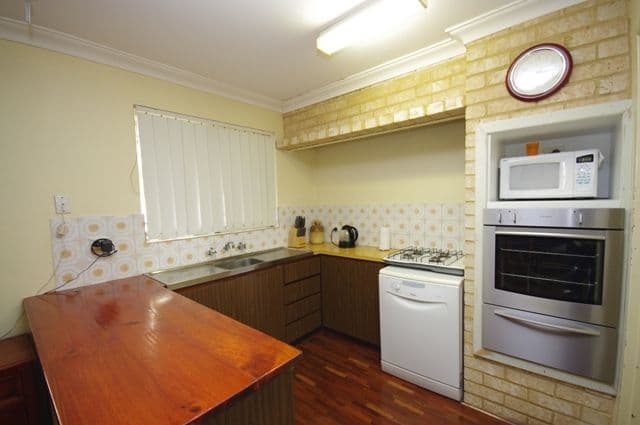 51 Golders Way, GIRRAWHEEN WA 6064, Girrawheen - Thumbnail 4