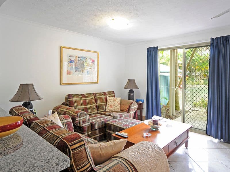 Unit 61 'Diamond Sands', 2320-2330 Gold Coast Highway, MERMAID BEACH QLD 4218, Mermaid Beach - Thumbnail 6