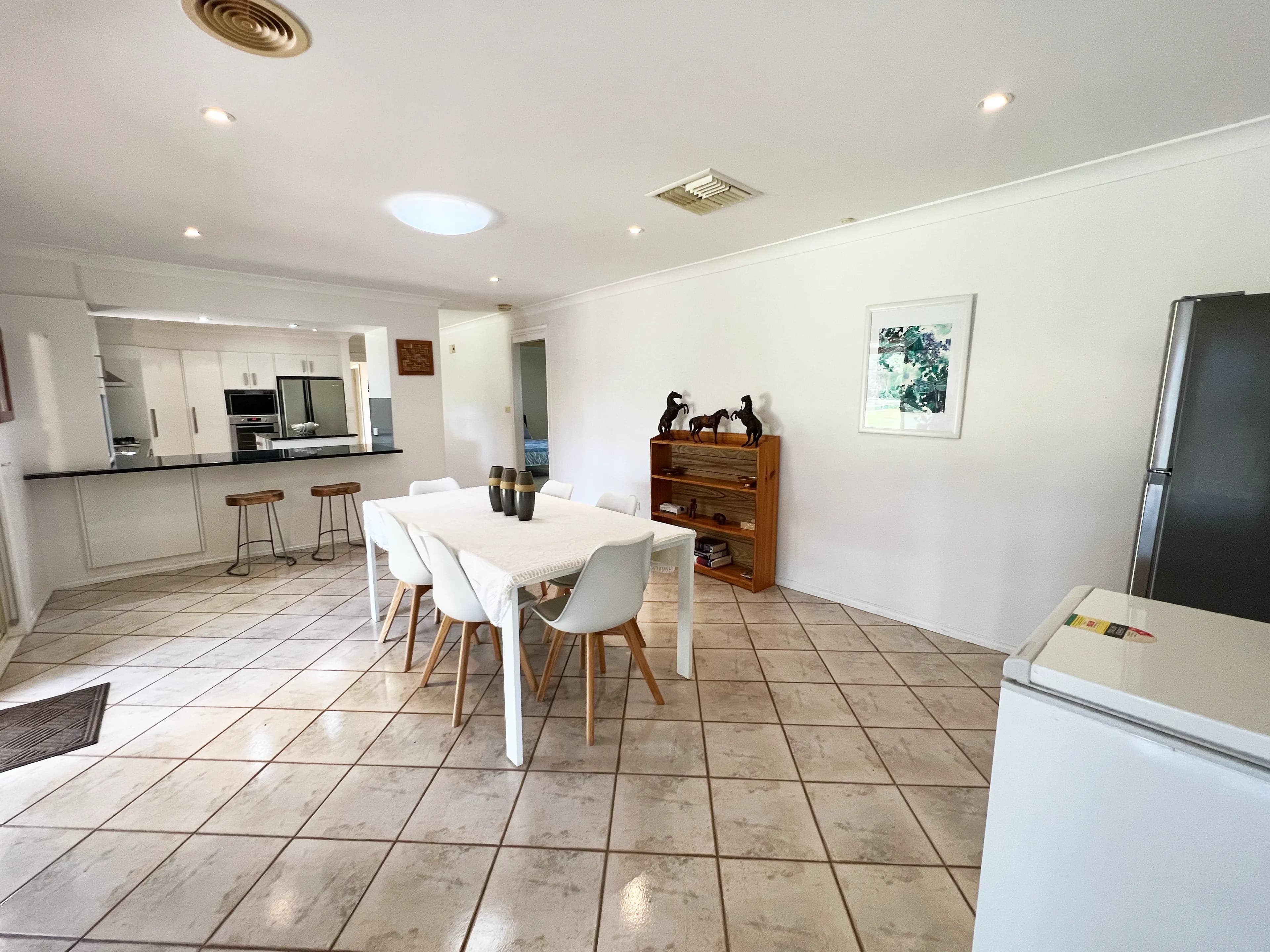 10 Jacaranda Street, Forbes NSW 2871, Forbes - Thumbnail 5