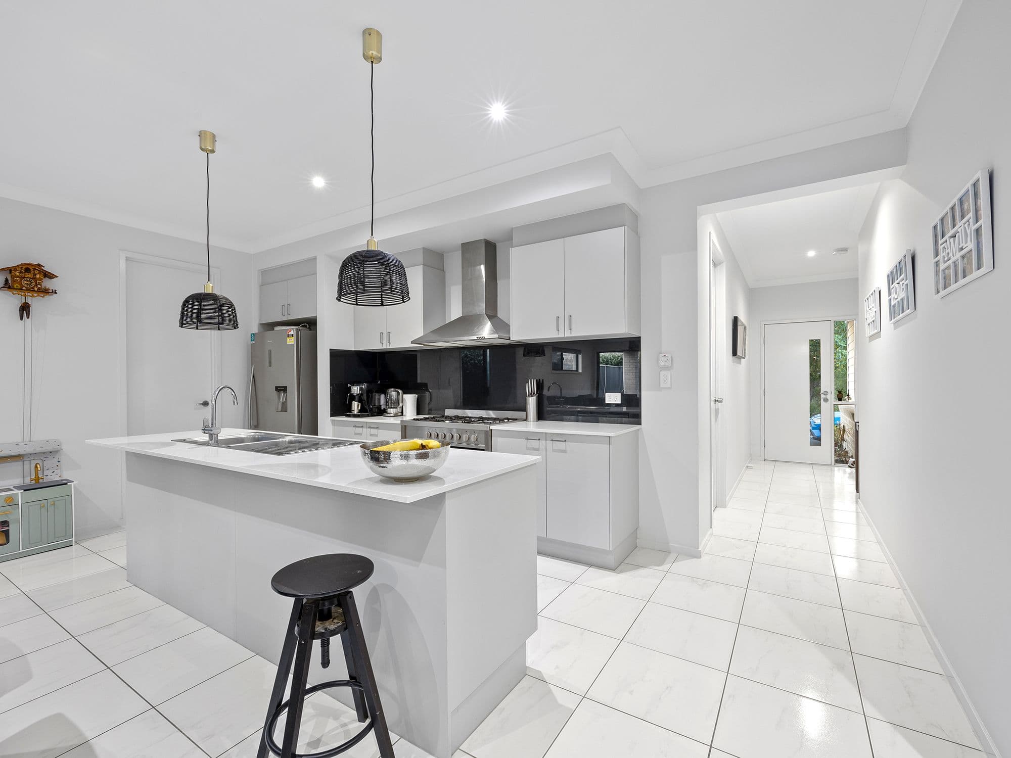 9 Orpheus Crescent, South Ripley QLD 4306, South Ripley - Thumbnail 2