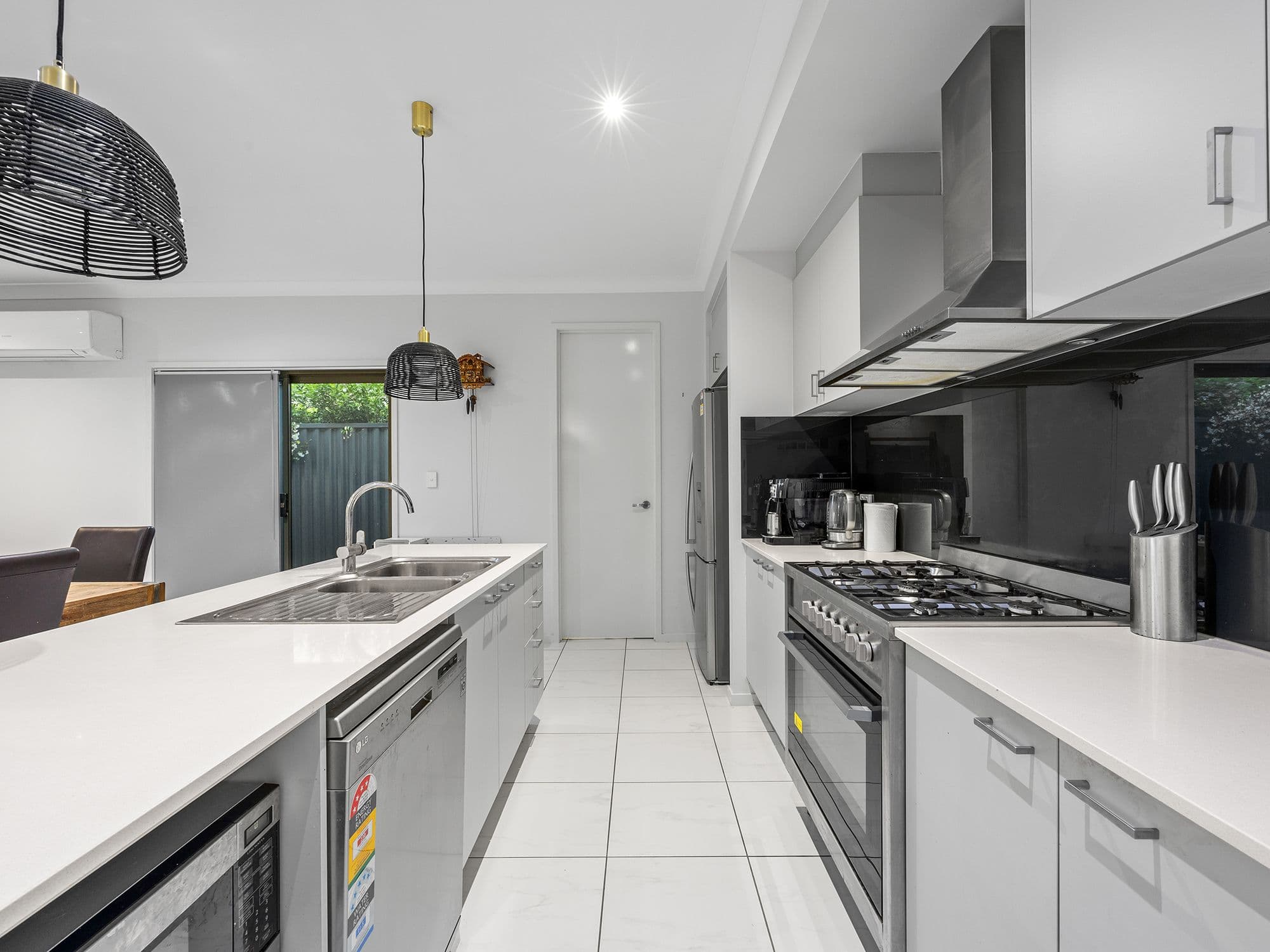 9 Orpheus Crescent, South Ripley QLD 4306, South Ripley - Thumbnail 4